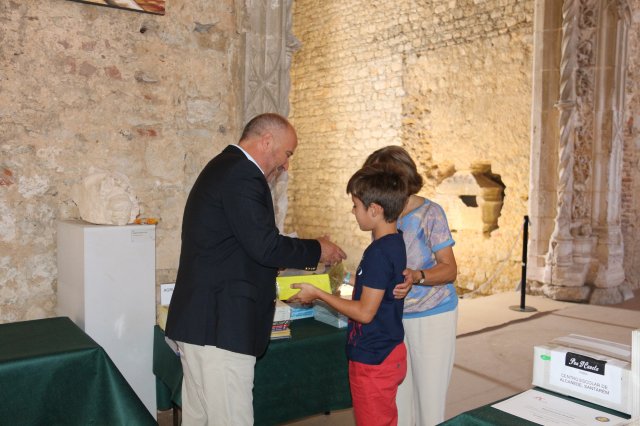 projeto escola com livros 046